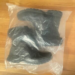 Black UGGs Boots (Buttes)